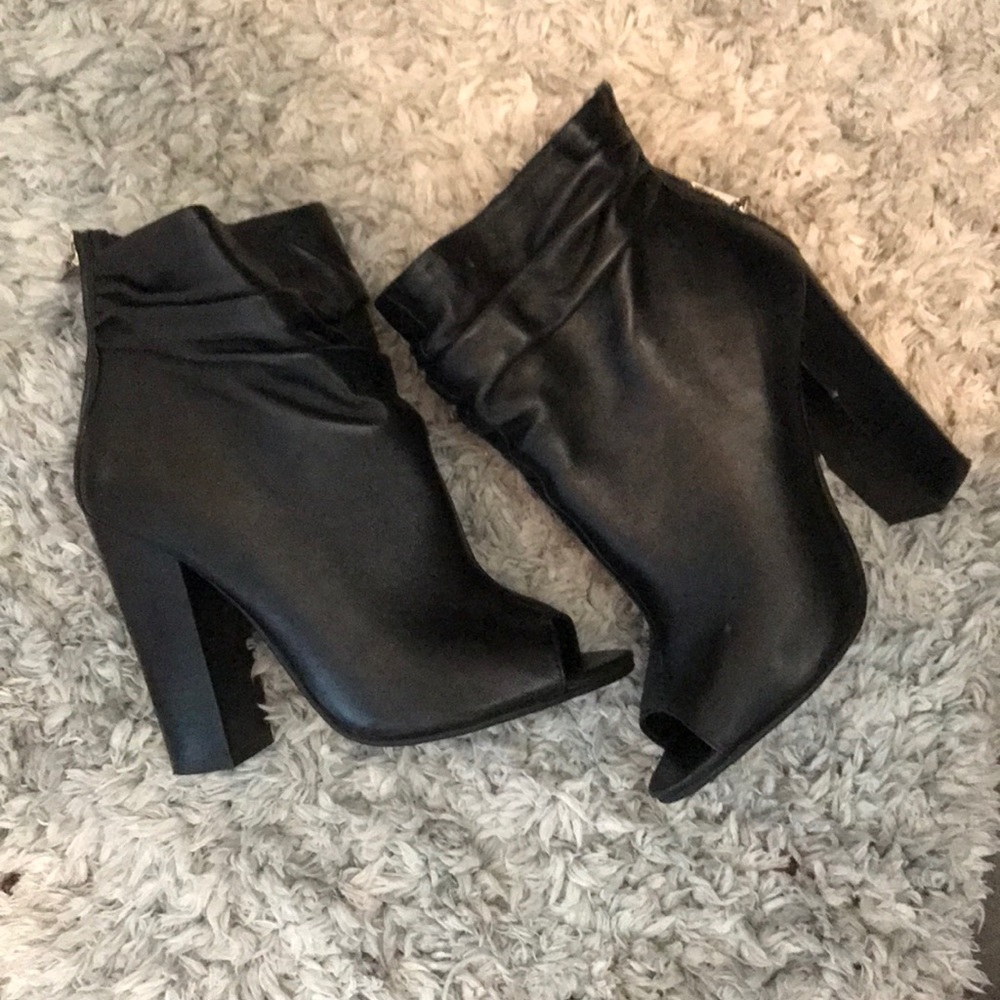 Chinese Laundry Kristin Cavallari leather sz6